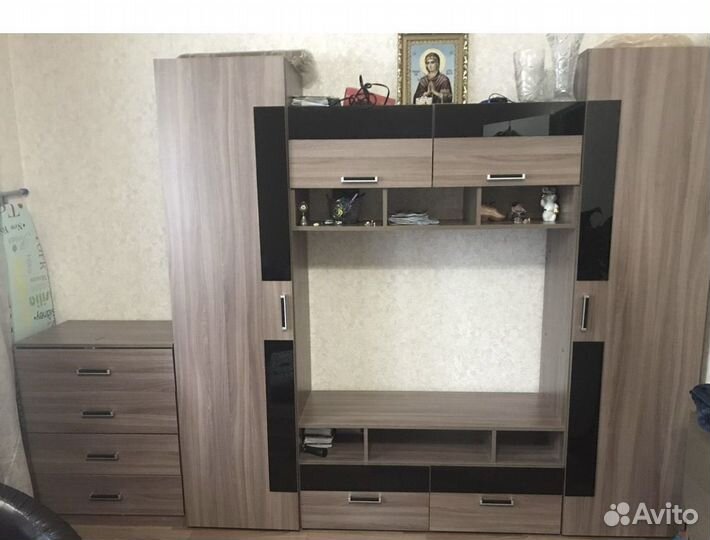 Стенка и комод