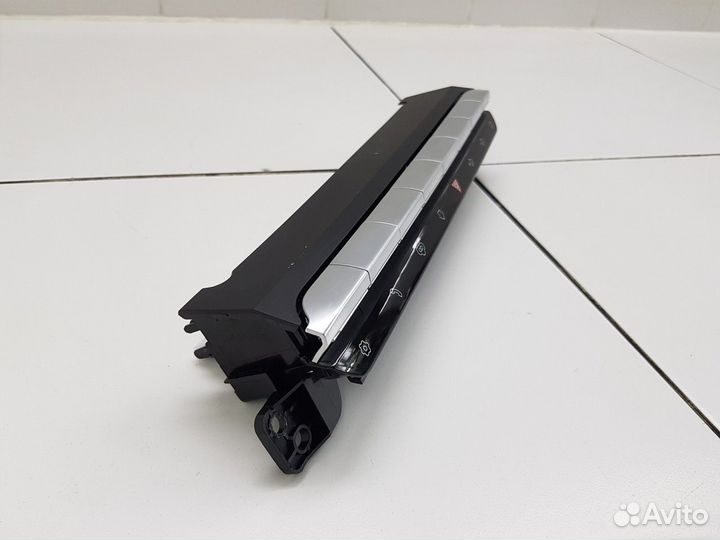 Центральный блок кнопок (Chery Tiggo 8 Pro)