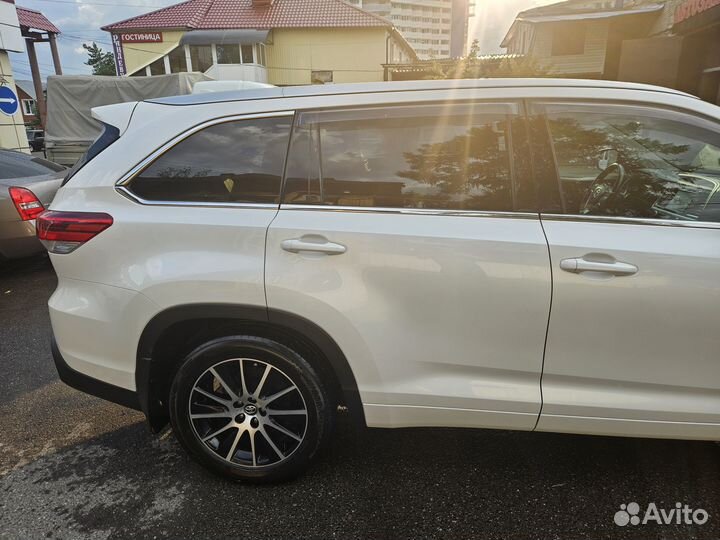 Toyota Highlander 3.5 AT, 2018, 141 000 км