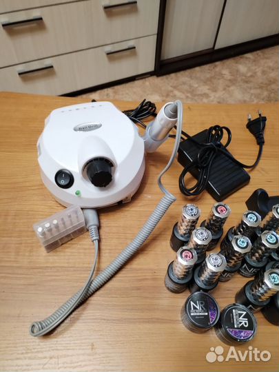 Набор гель лаков баз и гелей для маникюра