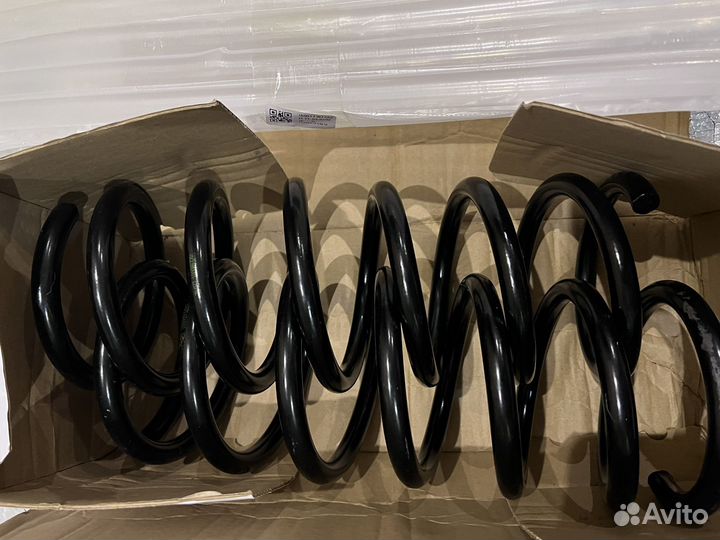 Пружины задние вольво хс 60 Швеция