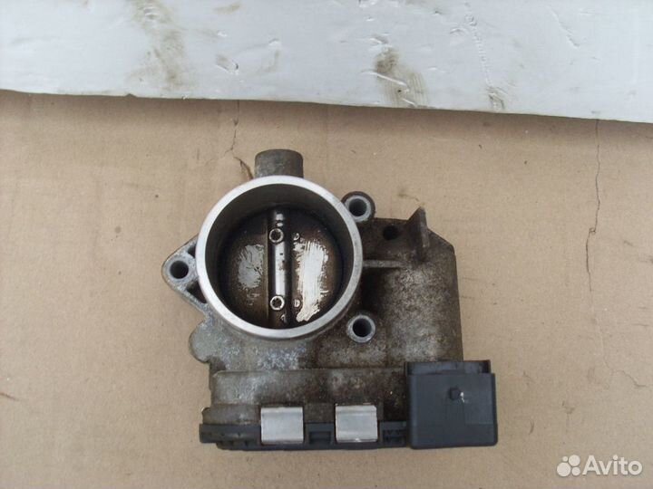 Дроссель Peugeot 307 Citroen С4 1,6л NFU TU5 JP4