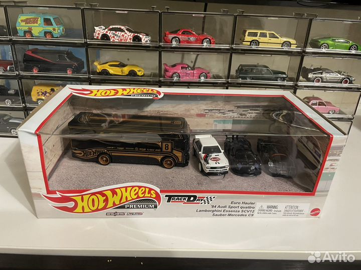 Hot wheels team transport
