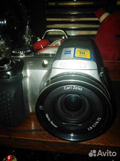 Компактный фотоаппарат sony cyber shot