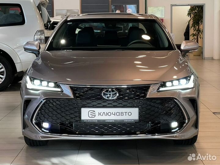 Toyota Avalon 2.5 AT, 2022
