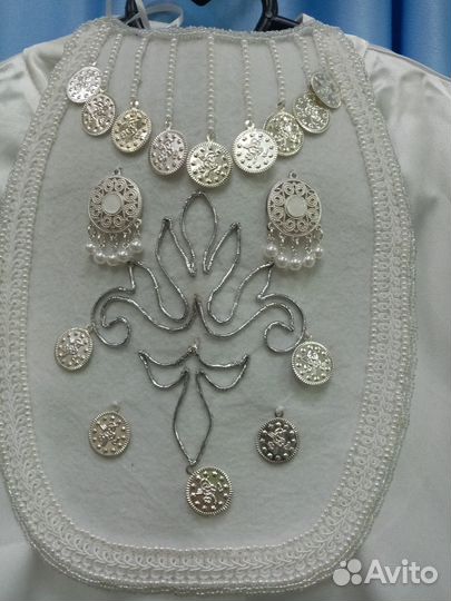 Нагрудник (Тушелдерек)