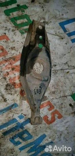 Рычаг задний Mersedec Benz C180 W202 1.8 бензин