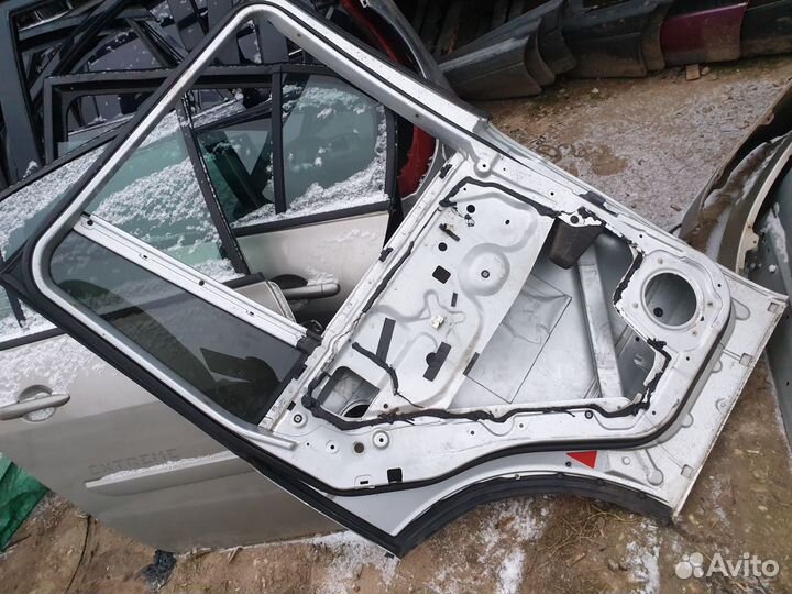 Дверь задняя левая Range Rover 3 lm l322 vogue rr