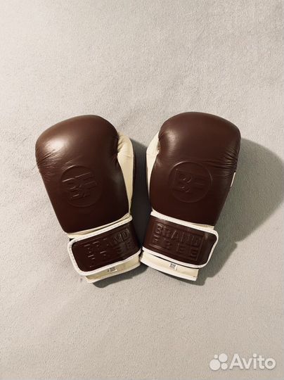 Боксерские перчатки кожаные