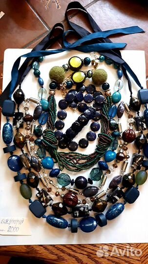 Украшения, натуральные камни, бусы