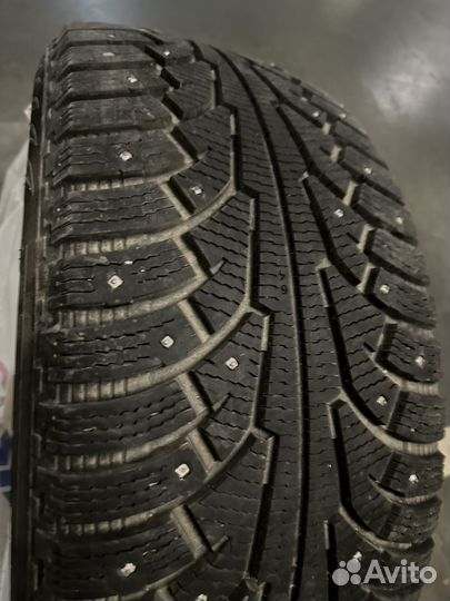 Nokian Tyres Hakkapeliitta 5 SUV 285/60 R18 116T