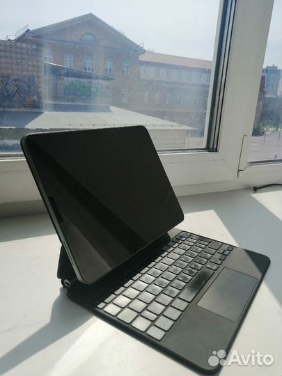 Чехол-клавиатура Apple Magic Keyboard