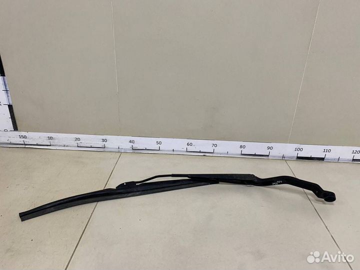 Поводок стеклоочистителя передний левый Nissan Alm