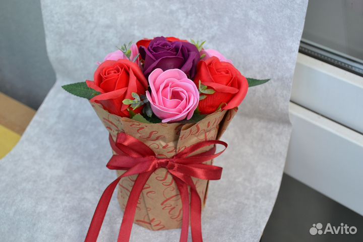 Букетик-сувенир-подарок из мыльных роз