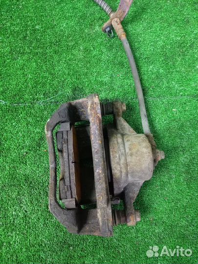 Суппорт тормозной передний правый Kia Ceed ED G4FA