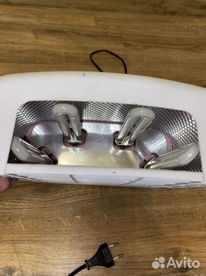 Лампа для ногтей UF