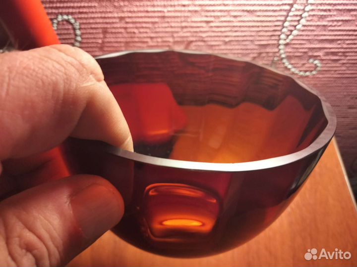 Вазочка.Конфетница и др. Йодовое стекло,ссср