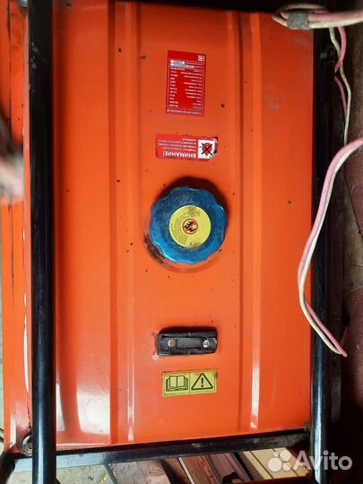 Генератор бензиновый 5 квт бу