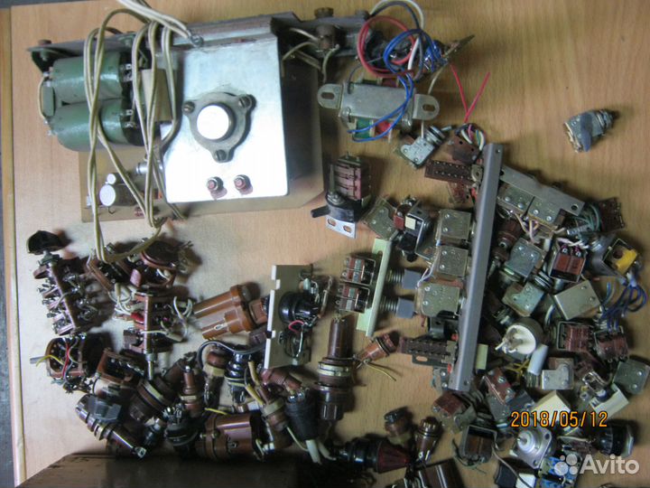 Радио- детали.Транзисторы-Резисторы-Микросхемы