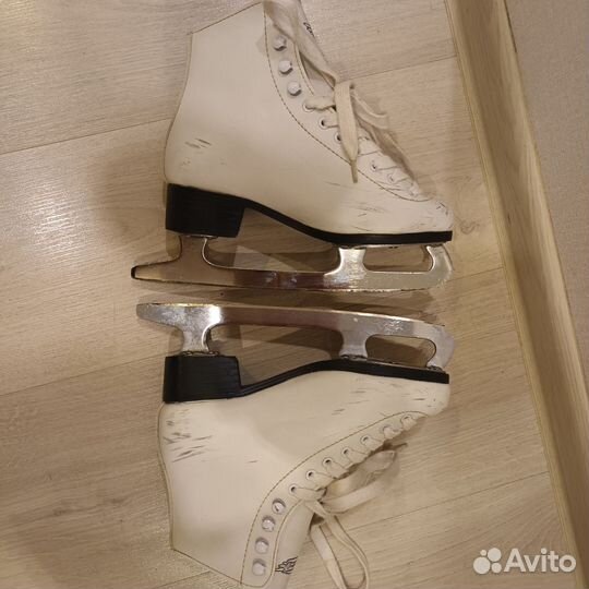Коньки фигурные