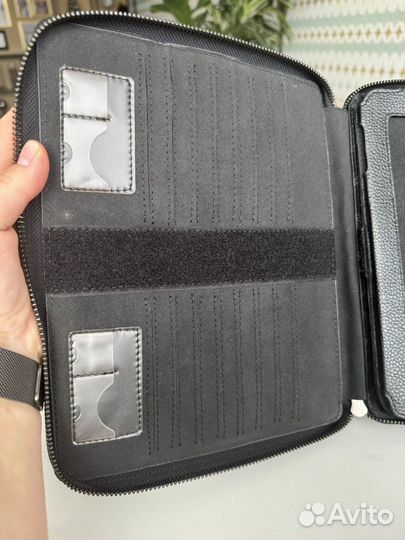 Кожаный чехол для планшета