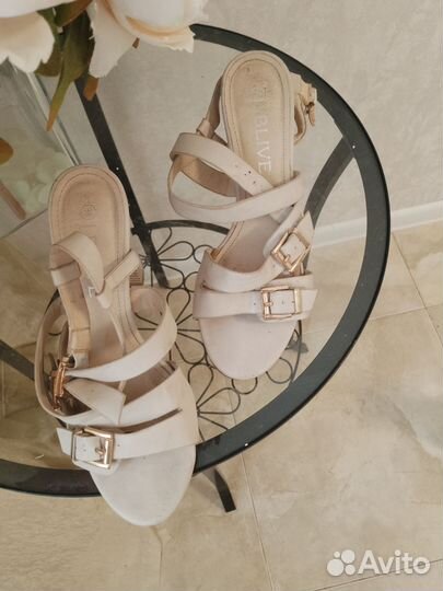 Босоножки женские 38 размер