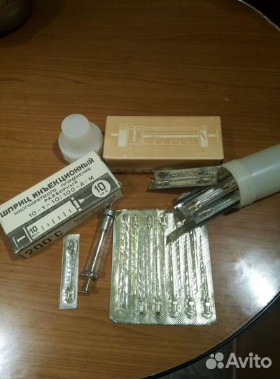 Шприц ин'екционный