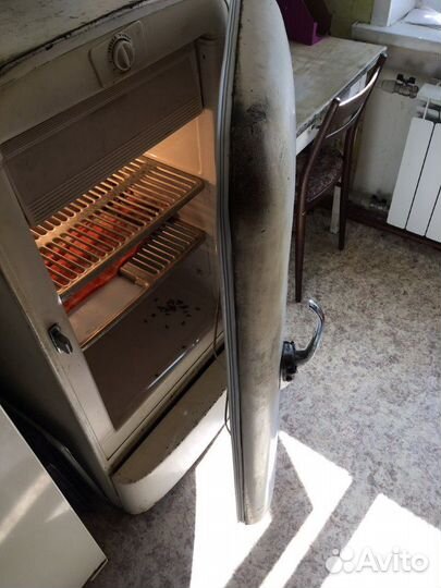 Замена уплотнителя (резины) на двери холодильника