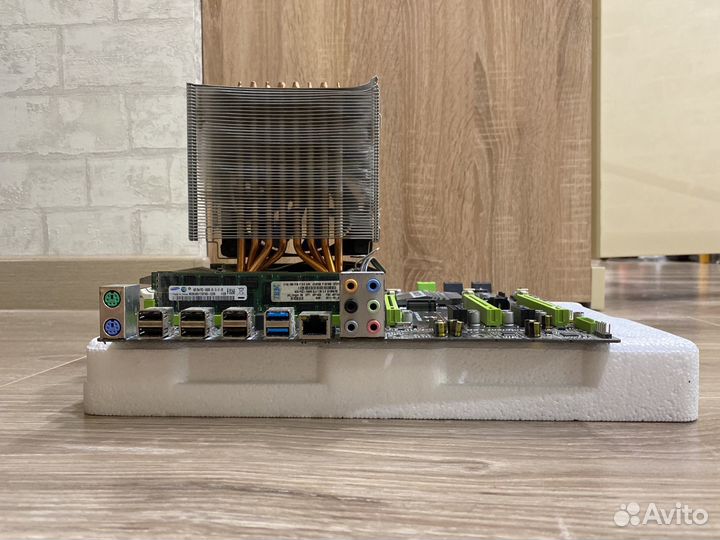 Xeon E5 2689 комплект