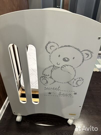 Детская кроватка