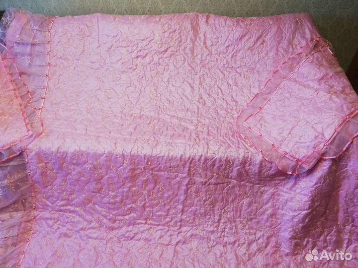 Покрывало на кровать