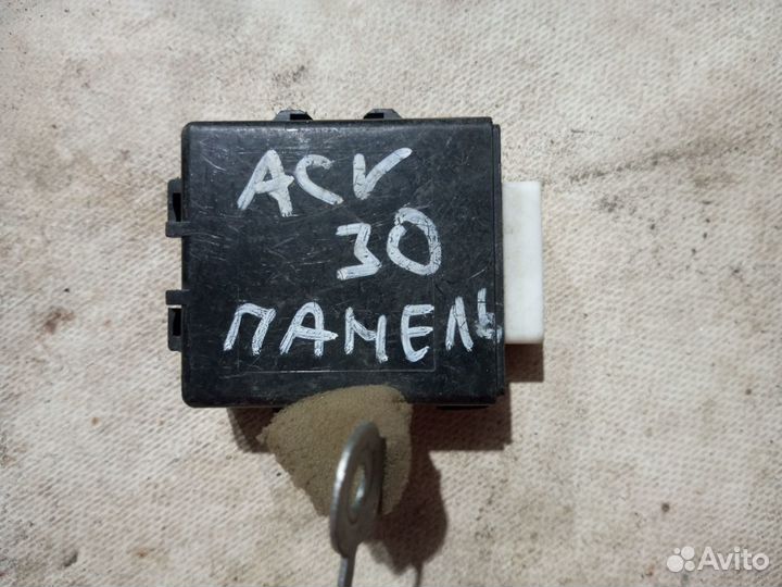 Блок управления дворниками Toyota Camry 30