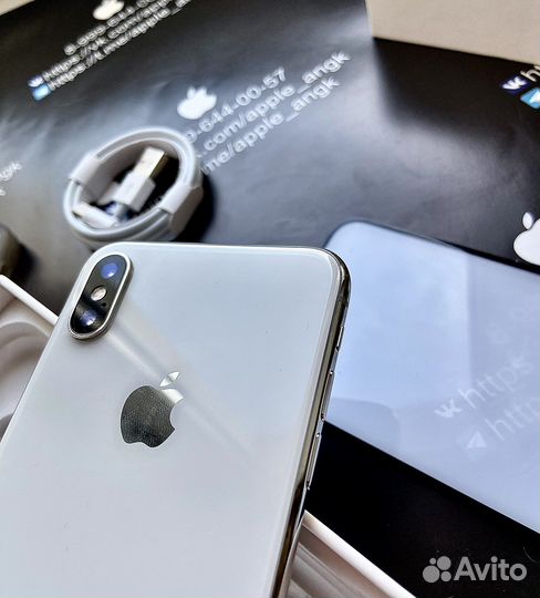 iPhone X/64Gb Белый