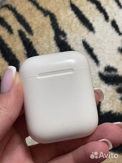 Наушники Apple Airpods 1 поколение (левый)