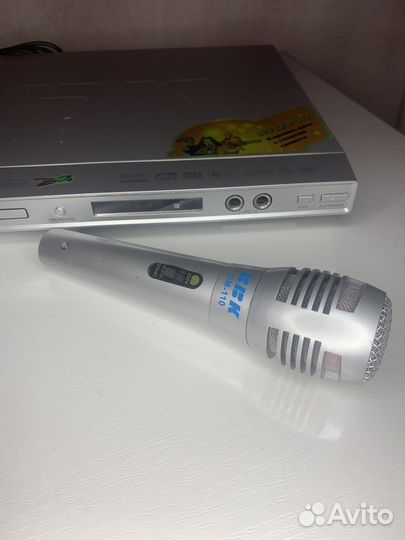 Караоке, Dvd проигрыватель BBK dv511si с микро
