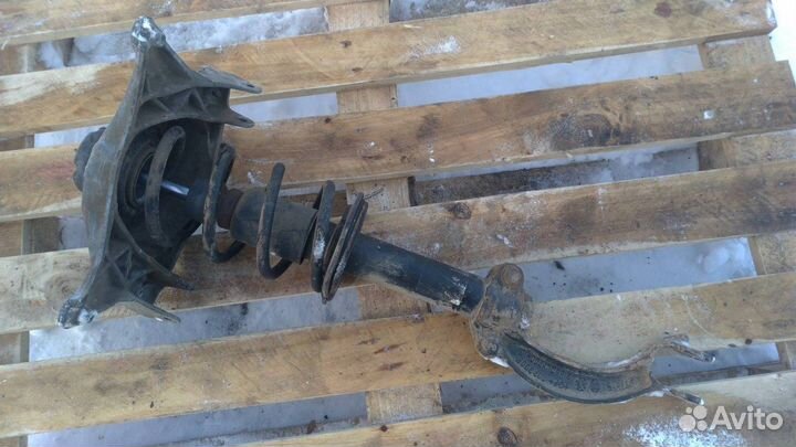 Стойка в сборе передняя левая Audi A4 B8 1.8 T