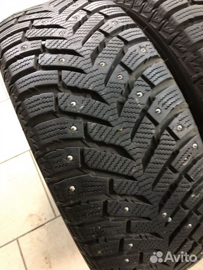 Toyo Observe Ice-Freezer 215/60 R16 95T