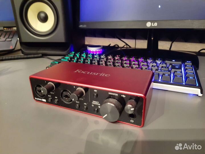 Звуковая картa focusrite scarlett 2i2 3rd gen
