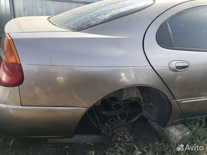 Крыло заднее крайслер м300 в наличие