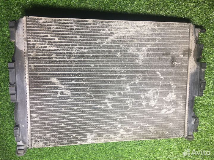 Радиатор основной Renault Scenic 2 (2003-2009)
