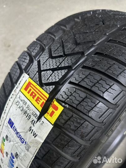 Pirelli Winter Sottozero 3 235/35 R19 91W