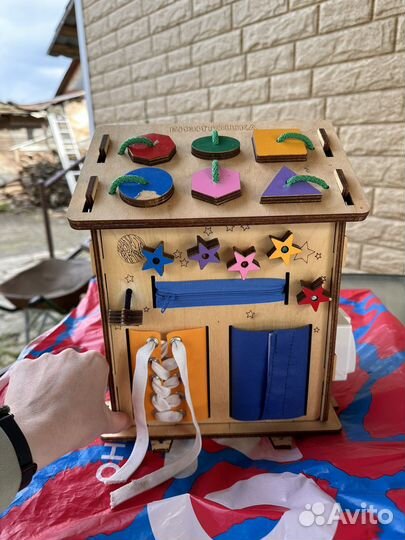 Бизиборд домик