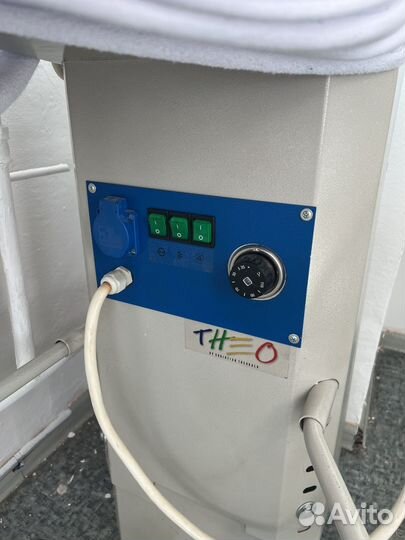 Утюжный стол