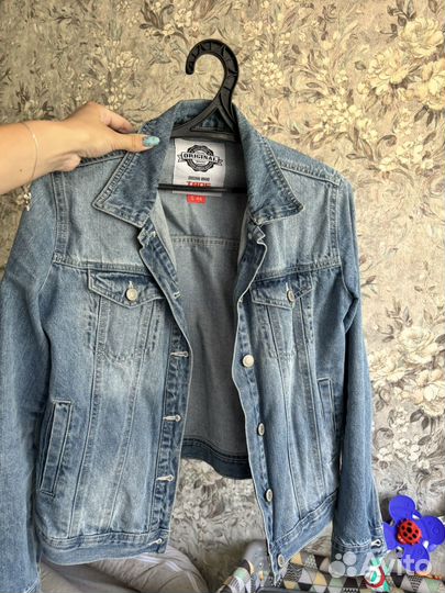 Джинсовая куртка