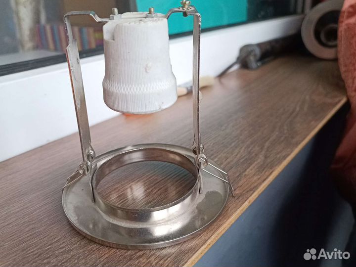 Светильник потолочный