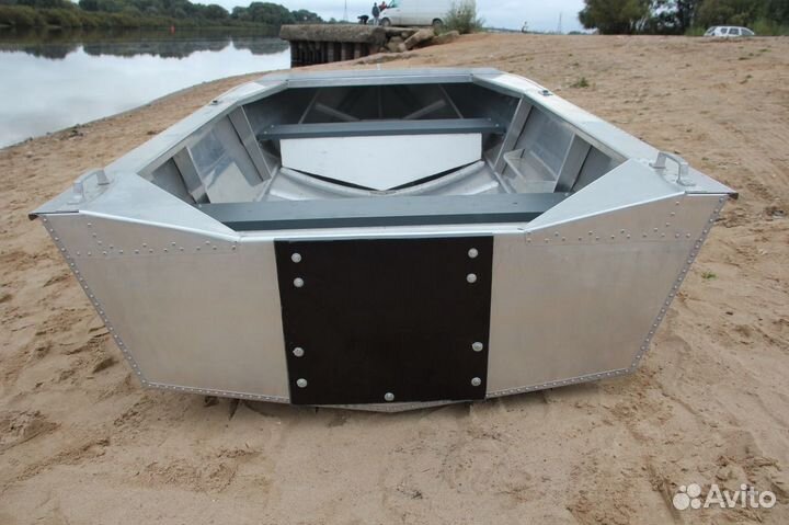 Алюминиевая лодка Мста-Н 3 м., новая, с вёслами