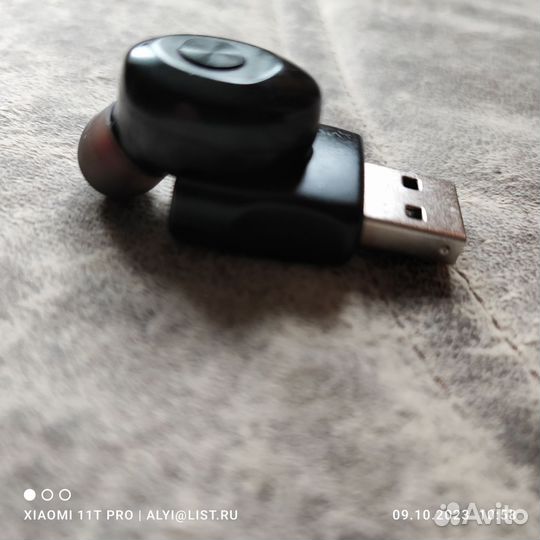 Bluetooth гарнитура