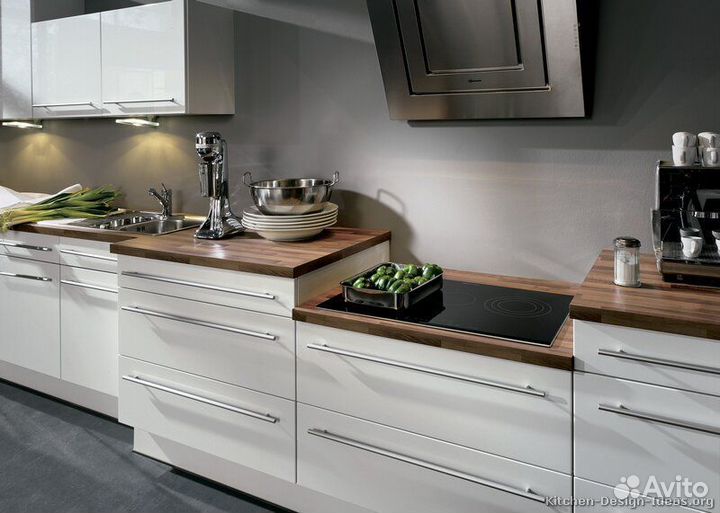 Кухни до потолка