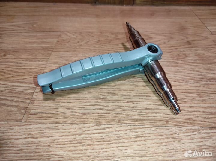 Развальцовщик медных трубок холодильника