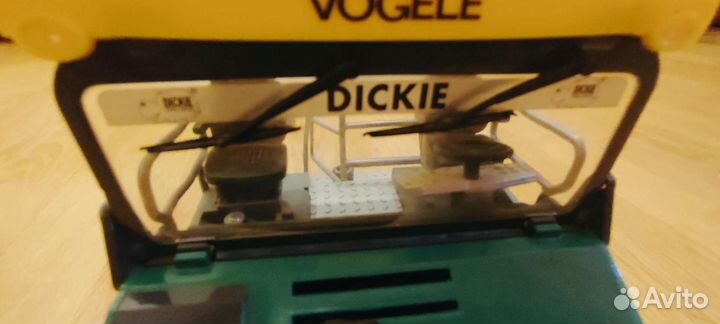 Масштабная модель асфальтоукладчика Vogel